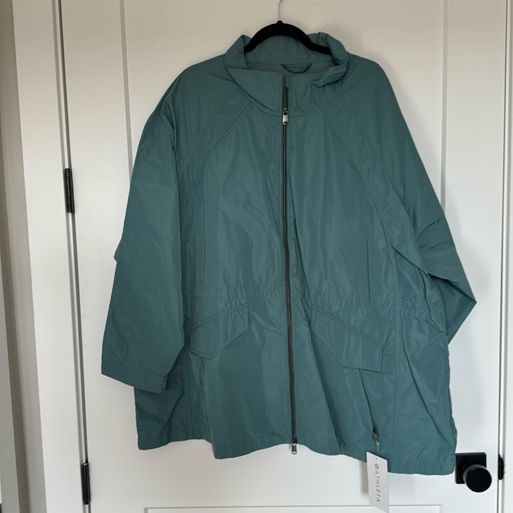 NWT Athleta size 3x Westerly Jacket. Double zipper for comfort & convenience.